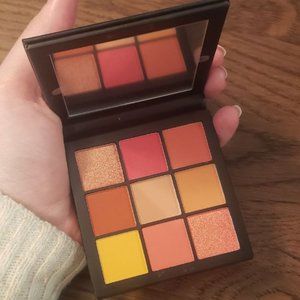 Huda Beauty Coral Obsessions Eyeshadow Palette